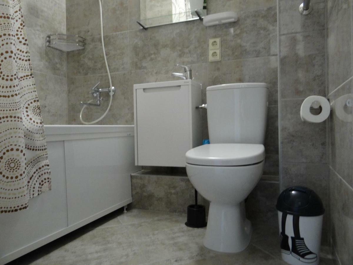 קלייפדה Kastonu Apartamentai מראה חיצוני תמונה